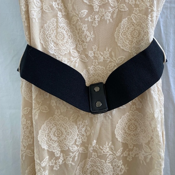 Lace Strapless Dress Size: Large - Picture 7 of 8